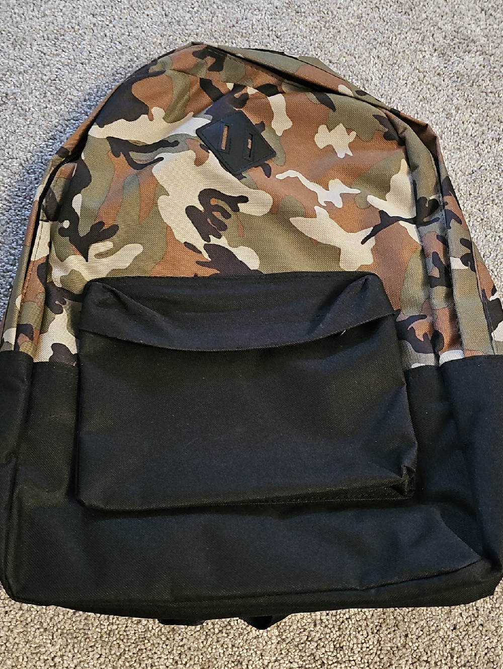 T❤️🔹️Port Authority Camouflage and Black Backpack